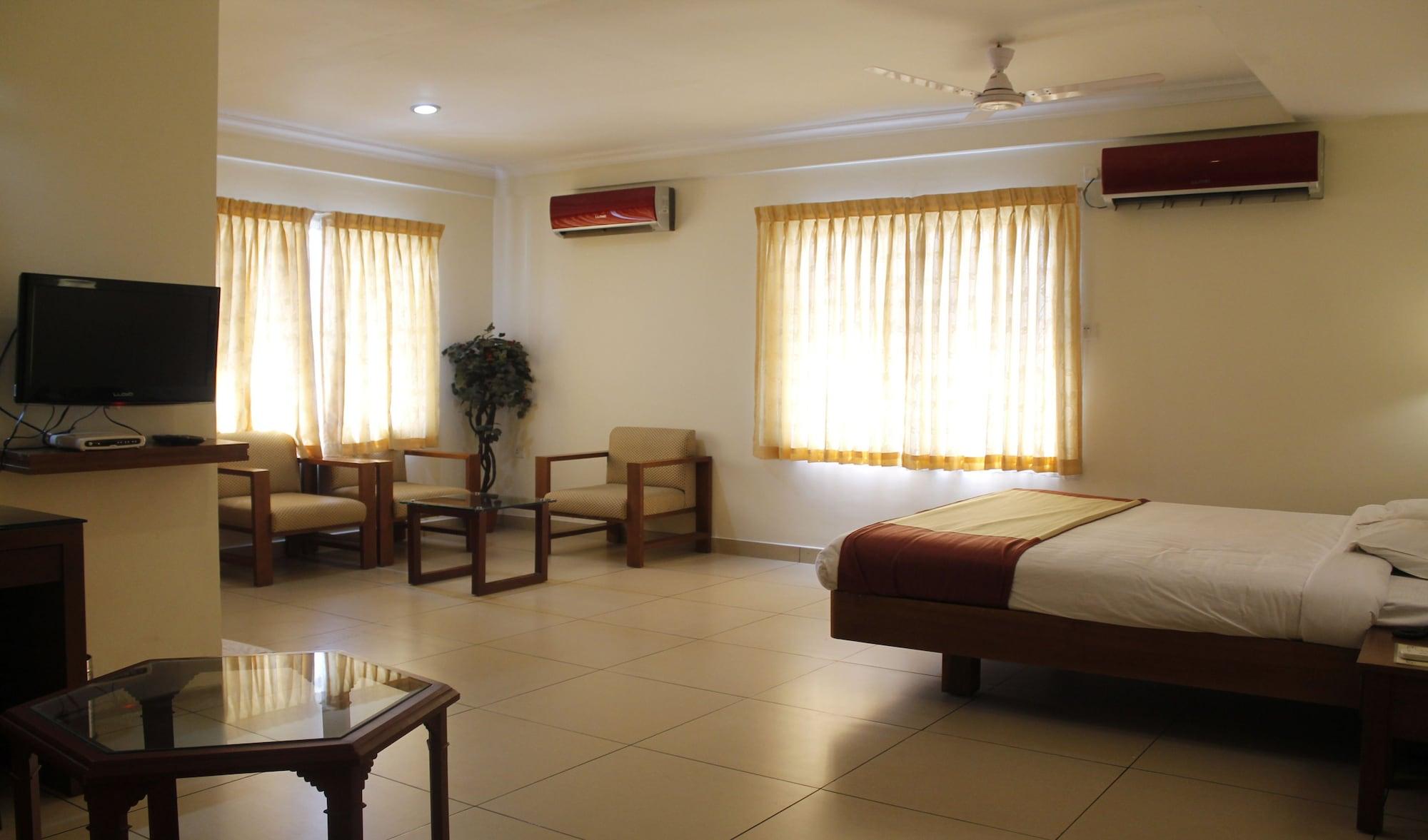 Hotel Aiswarya Kochi Exterior foto
